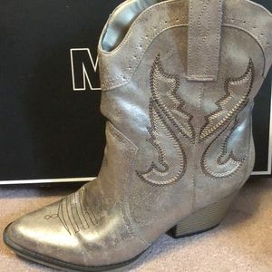 Cowboy boots